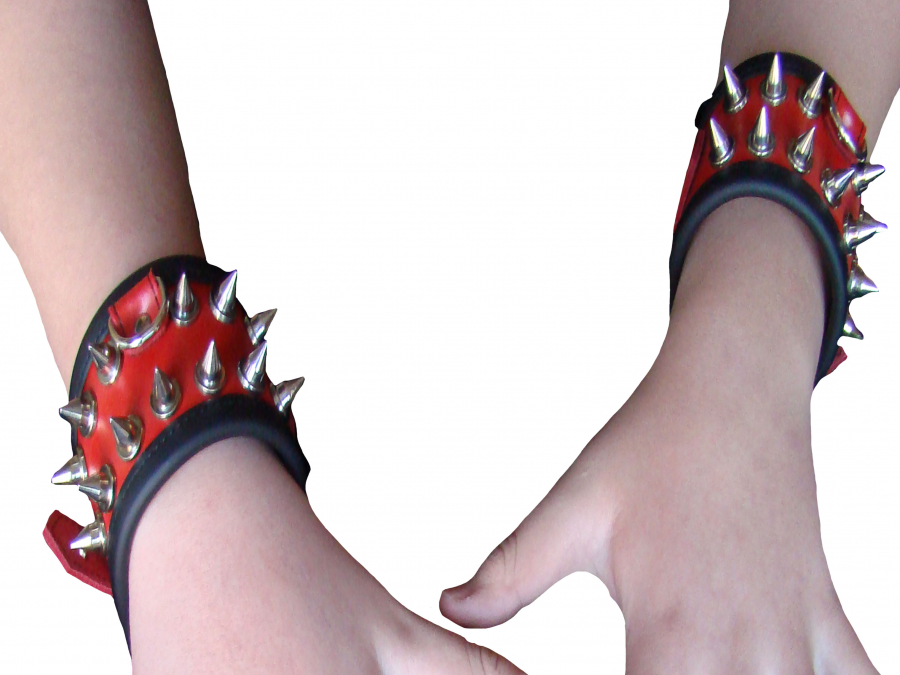 rote spikes armband